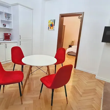 Spacious 5* Luxury In Historic Center Free Parking