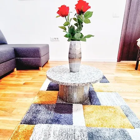 Spacious 5* Luxury In Historic Center Free Parking