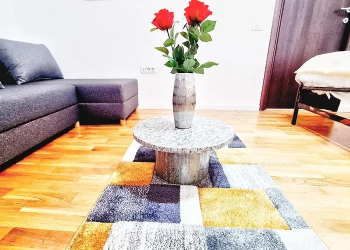 Spacious 5* Luxury In Historic Center Free Parking